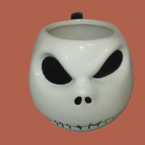 A NWOT Unique Goth Skull Ghost Scary Large Jack Disney Mug